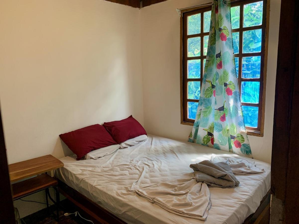 Sámara Woodstock Hostel מראה חיצוני תמונה