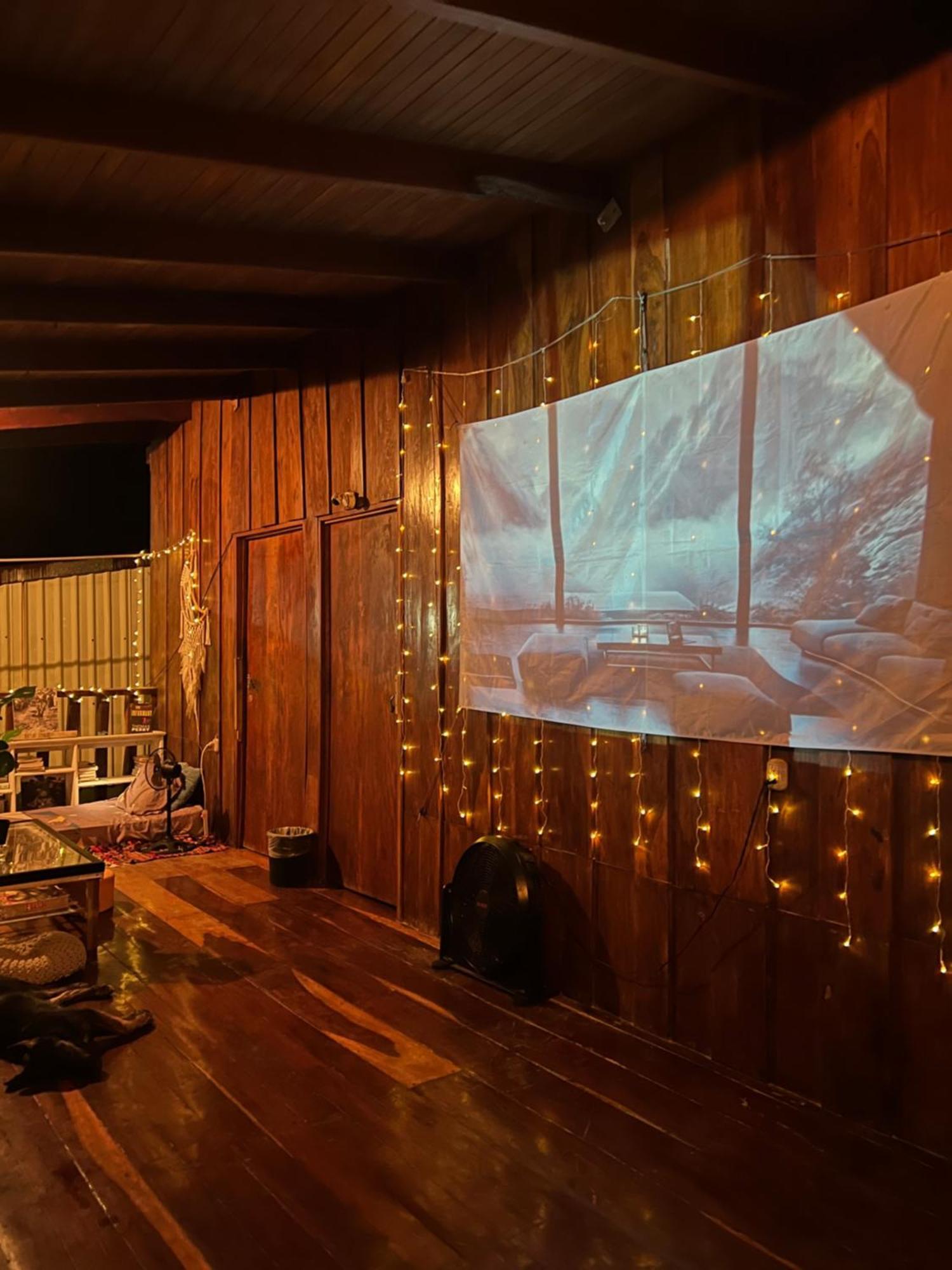 Sámara Woodstock Hostel מראה חיצוני תמונה